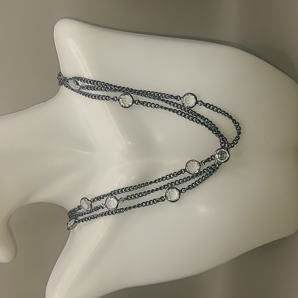 Long black chain necklace with faux crystals by Premier Design - Picture 1 of 7